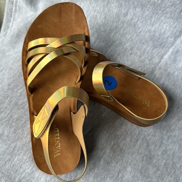 Wanted - Picture 12 of 12